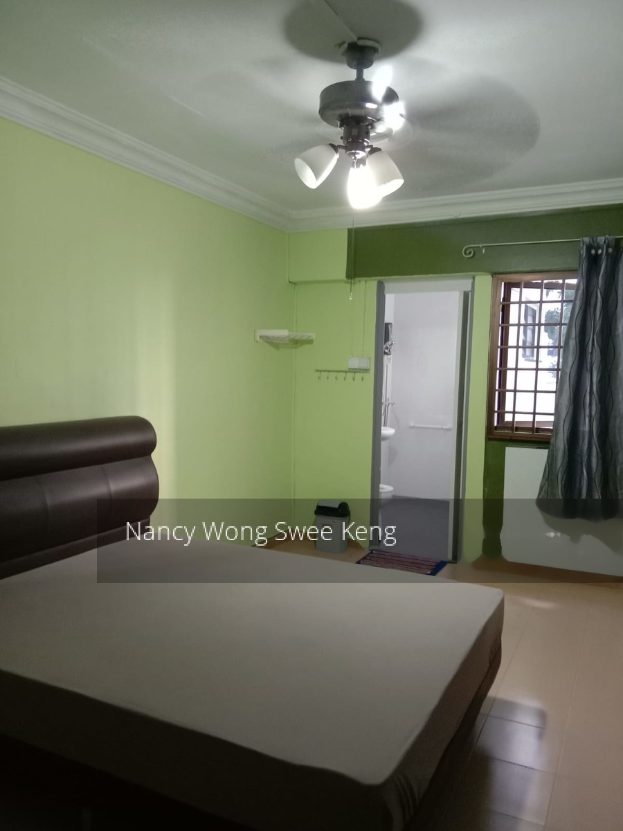 Bukit Batok Central thumbnail photo